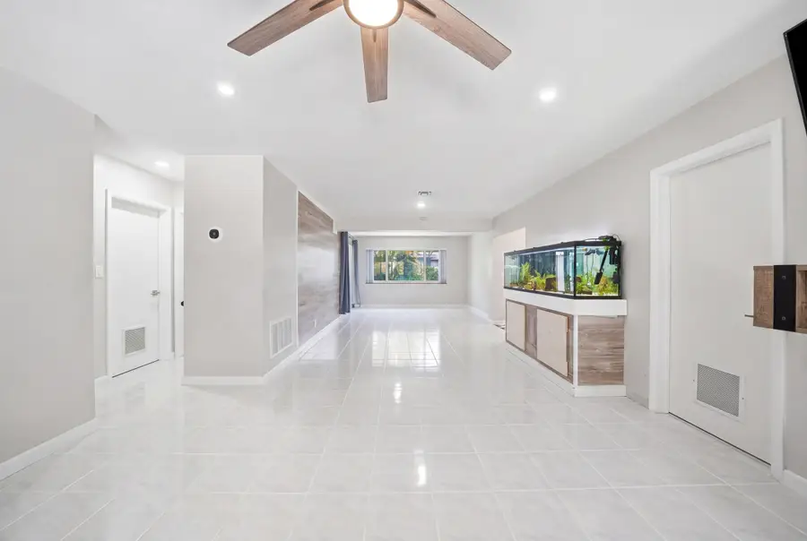 6410 Harding Street, Hollywood, FL 33024 - #3