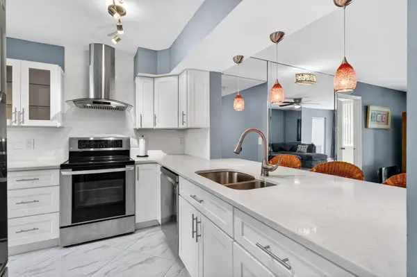 18 Willowbrook Lane #103, Delray Beach, FL 33446