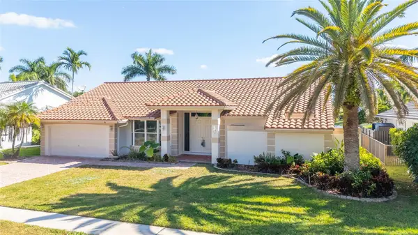 560 NW 110th Avenue, Plantation, FL 33324