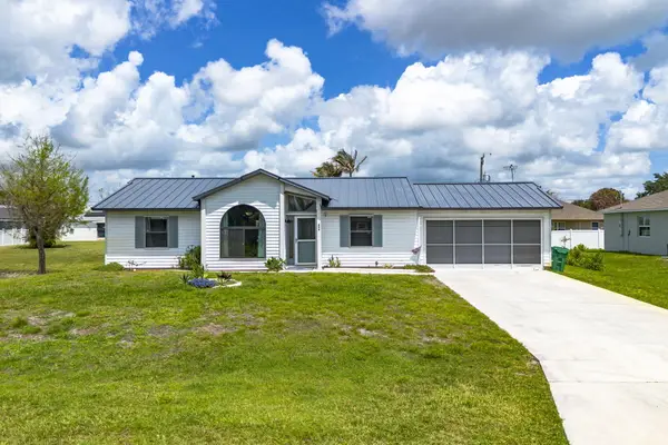 409 SW Voltair Terrace, Port St Lucie, FL 34984