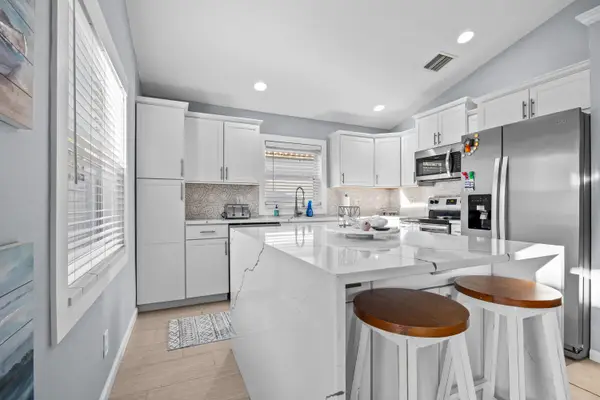 1664 Carriage Brooke Drive, Wellington, FL 33414