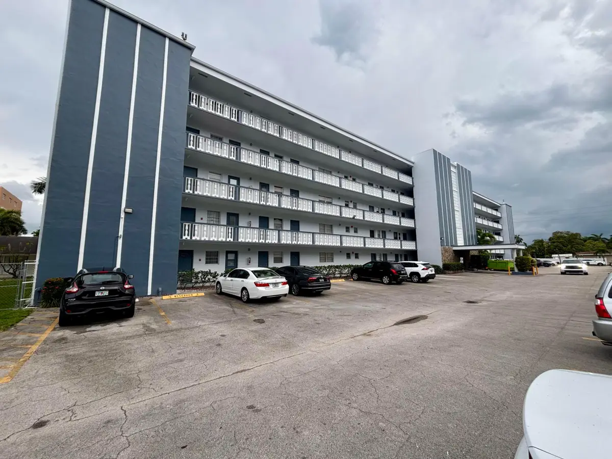 232 NE 12th Avenue #501, Hallandale Beach, FL 33009 - #1