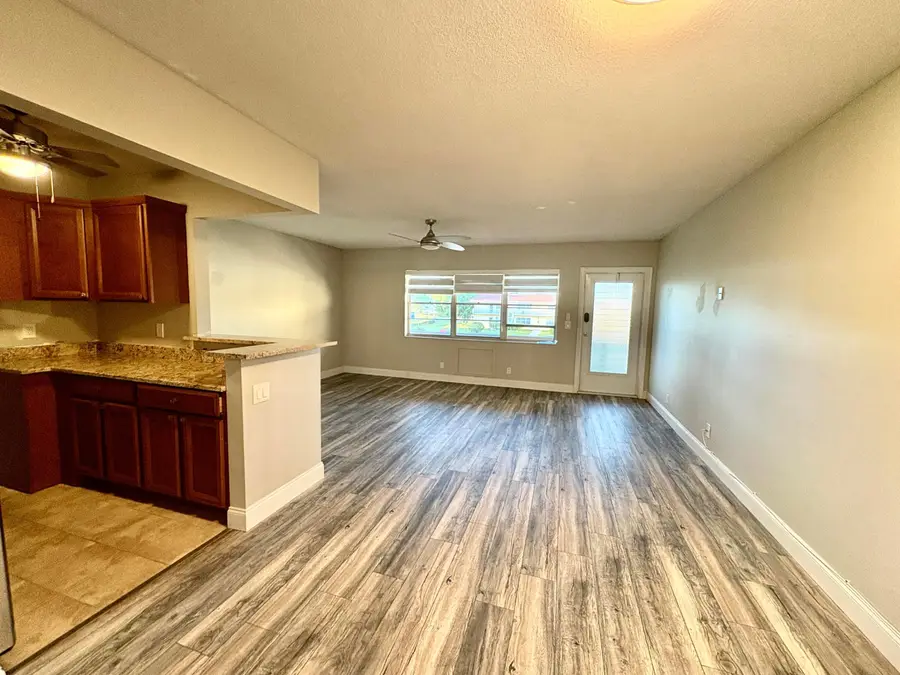 111 E Waltham, West Palm Beach, FL 33417 - #2