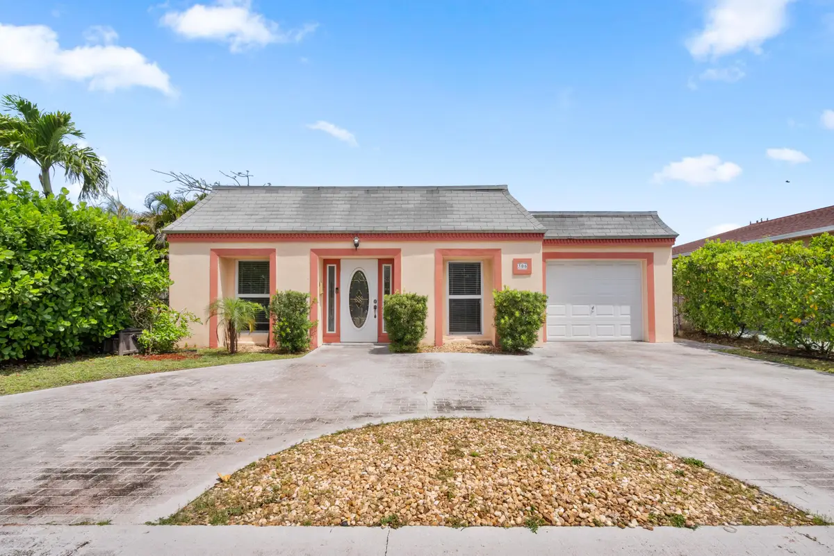 306 18th Avenue N, Lake Worth Beach, FL 33460 - #1