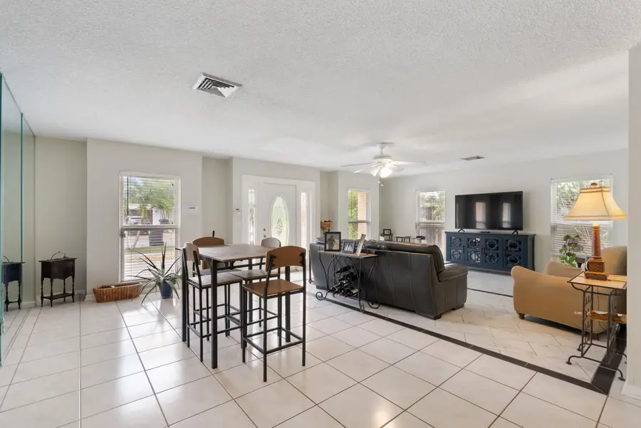 306 18th Avenue N, Lake Worth Beach, FL 33460 - #3