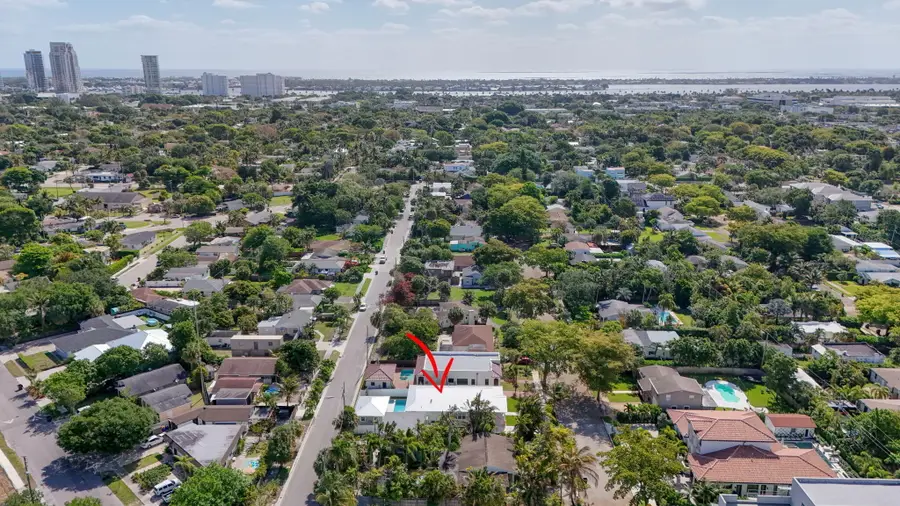1013 Ardmore Road, West Palm Beach, FL 33401 - #2