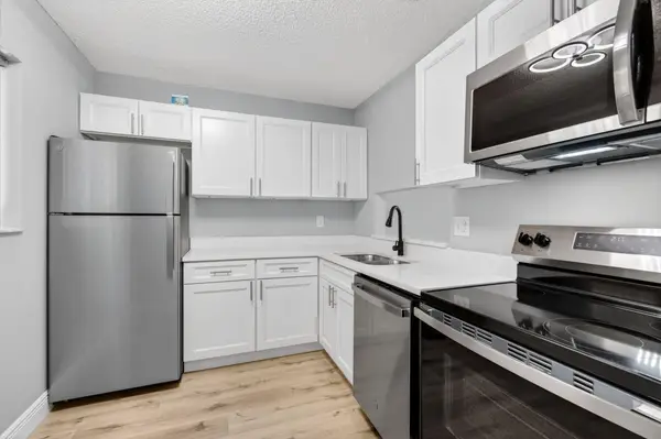 5430 Las Verdes Circle, Delray Beach, FL 33484