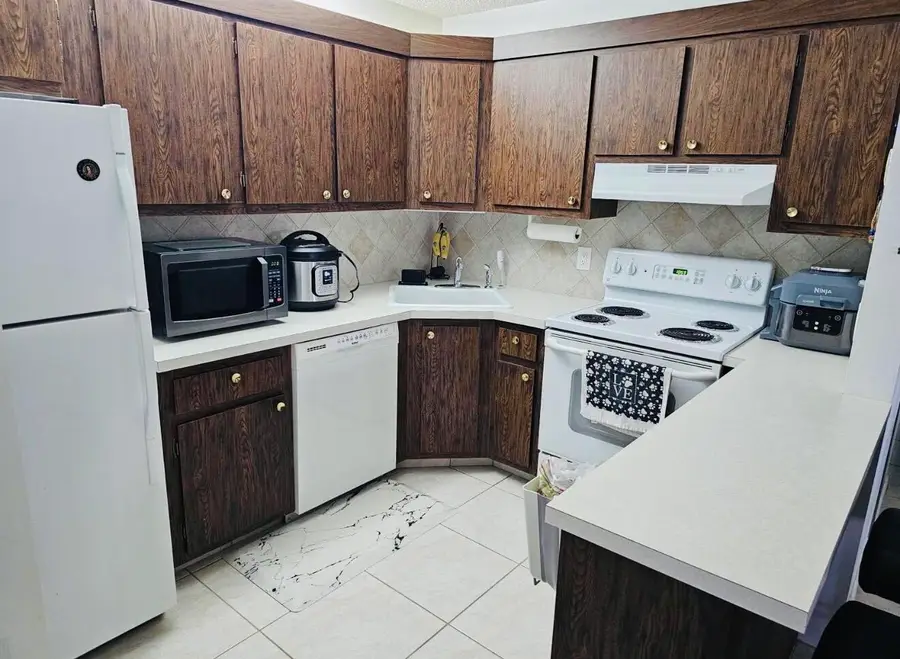 443 Pine Glen Lane #C-2, Greenacres, FL 33463 - #3