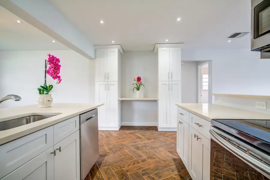 813 SW 5th Court, Boynton Beach, FL 33426 - #2