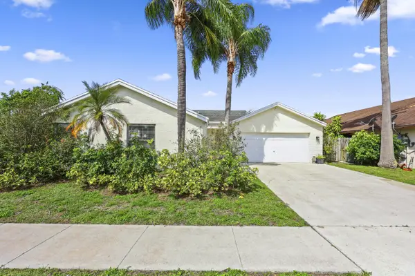 21059 Rustlewood Avenue, Boca Raton, FL 33428