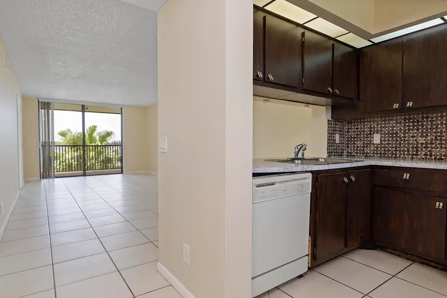 112 Lake Emerald Drive #209, Oakland Park, FL 33309 - #3