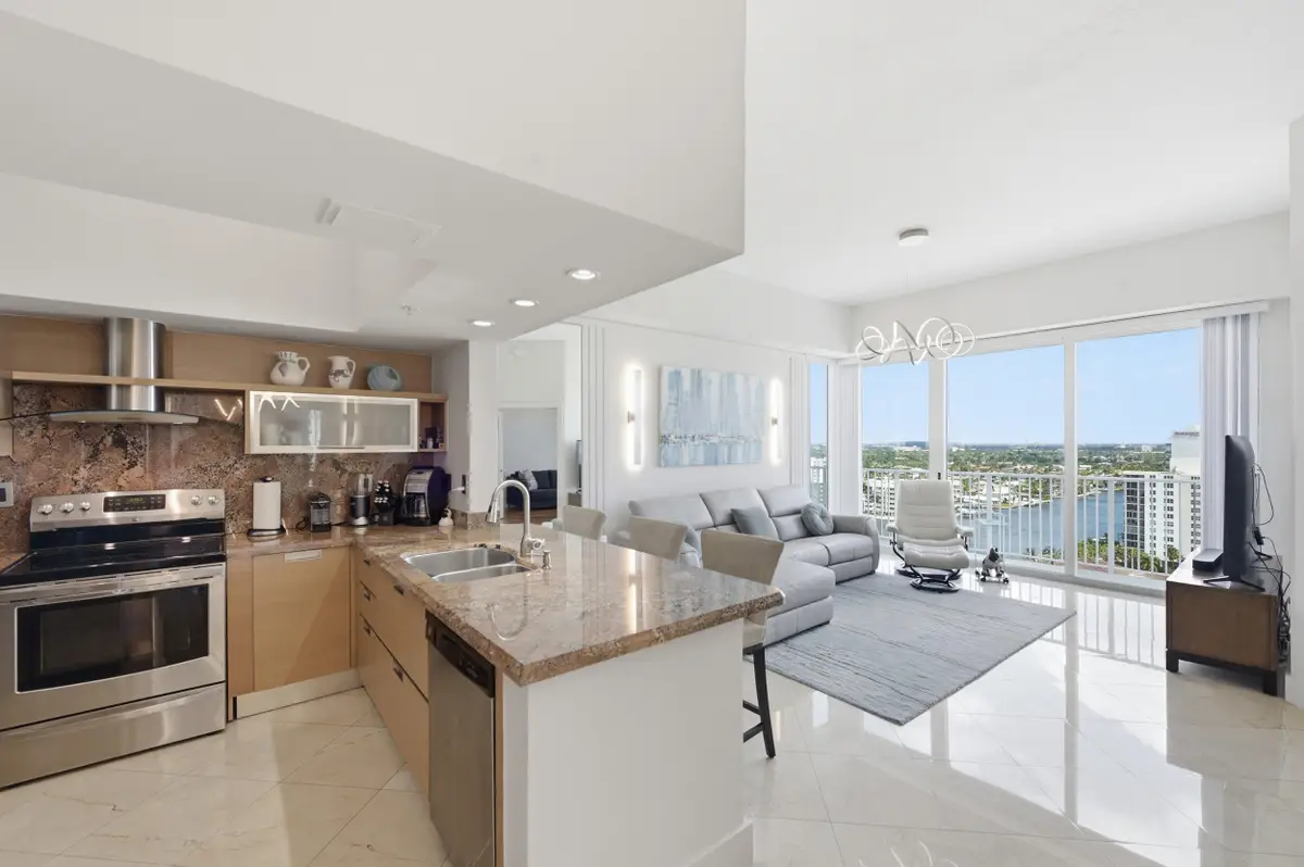 3020 NE 32nd Avenue #Ph1, Fort Lauderdale, FL 33308 - #1