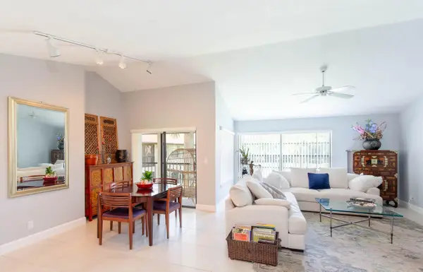 3399 Jog Park Drive, Greenacres, FL 33467