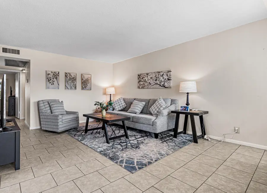 167 Cambridge G, West Palm Beach, FL 33417 - #3