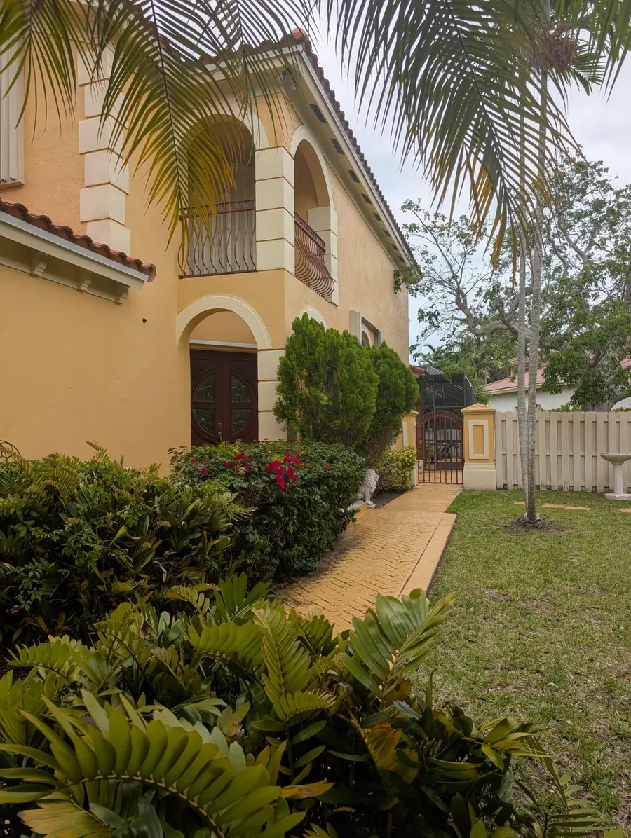 16435 SW 89th Avenue, Palmetto Bay, FL 33157 - #3