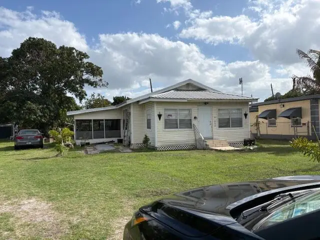 522 E Ventura Avenue, Clewiston, FL 33440 - #2