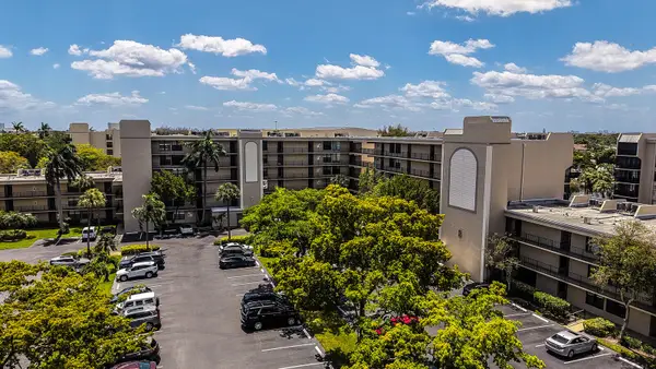 8 Royal Palm Way #401, Boca Raton, FL 33432