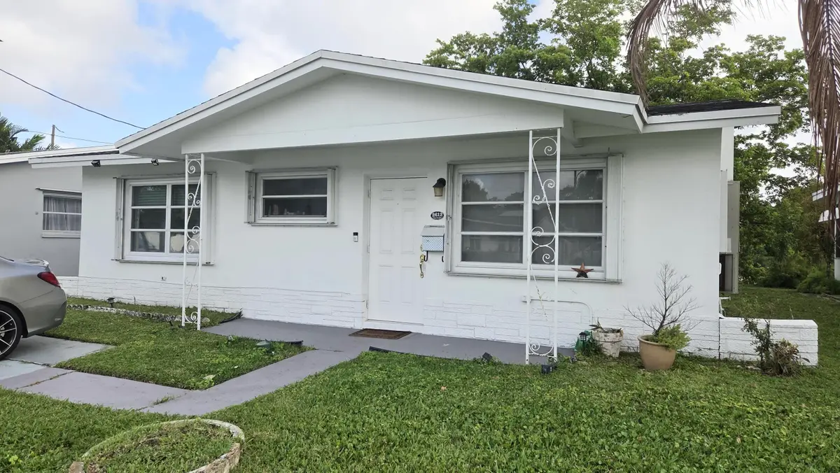 2612 NW 49th Street Nw, Tamarac, FL 33309 - #1
