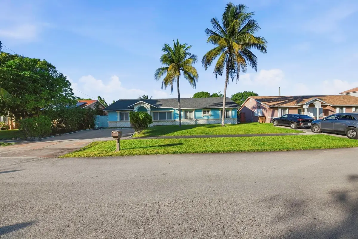 561 NE 38th Street, Deerfield Beach, FL 33064 - #1