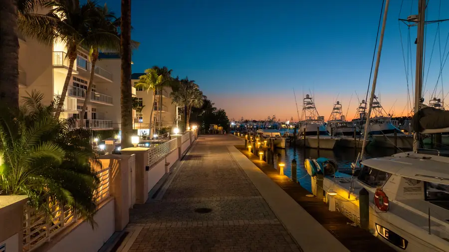 184 Lake Drive #3101, Palm Beach Shores, FL 33404 - #3