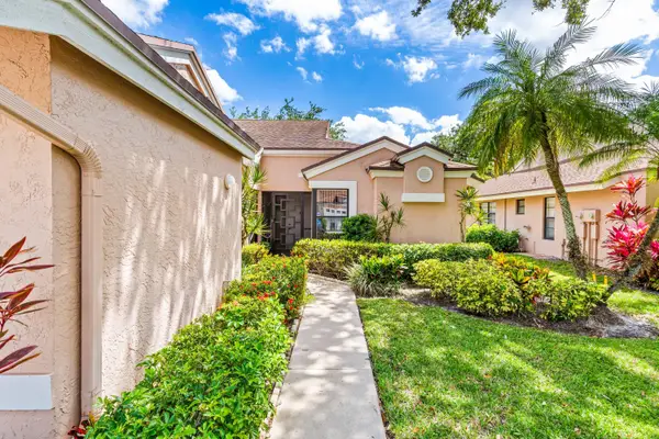 8356 Sunmeadow Lane, Boca Raton, FL 33496