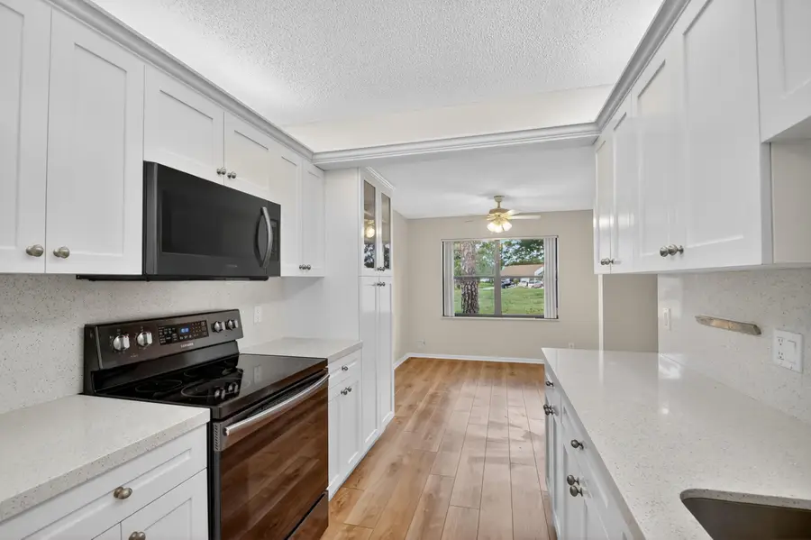 6105 Fairfield Circle, Greenacres, FL 33463 - #2