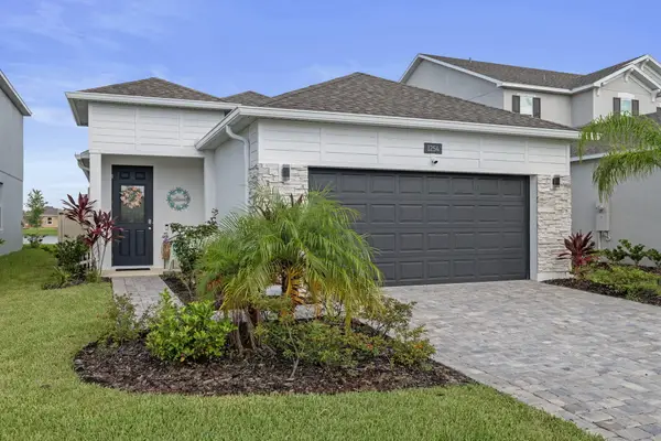 1254 SE Canfield Cir Circle, Palm Bay, FL 32909