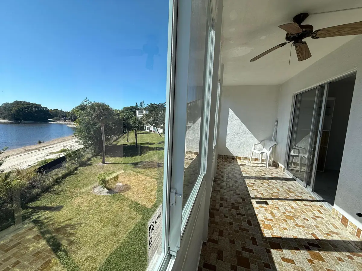 313 Greenbrier B, West Palm Beach, FL 33417 - #1