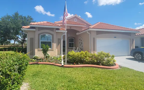 878 NW Sarria Court, Port St Lucie, FL 34986
