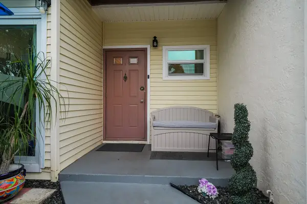 4807 S Hemingway Circle, Margate, FL 33063