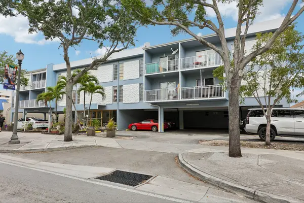 1735 NE 164th Street #E104, North Miami Beach, FL 33162