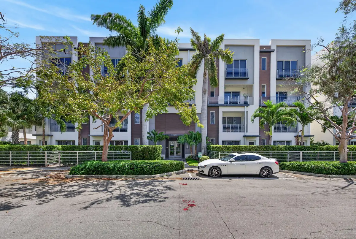1044 NE 18th Avenue #203, Fort Lauderdale, FL 33304 - #1