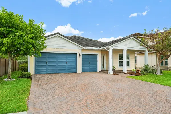 1031 Ember Ridge Run, Loxahatchee, FL 33470