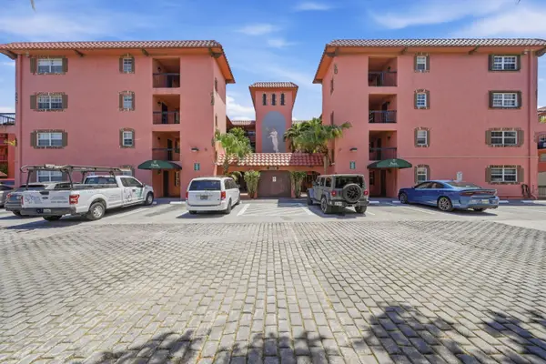 670 Tennis Club Drive #303, Fort Lauderdale, FL 33311