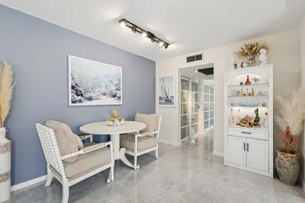 125 Oakridge J #125, Deerfield Beach, FL 33442