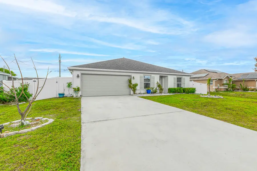 549 SW Prado Avenue, Port Saint Lucie, FL 34983 - #2
