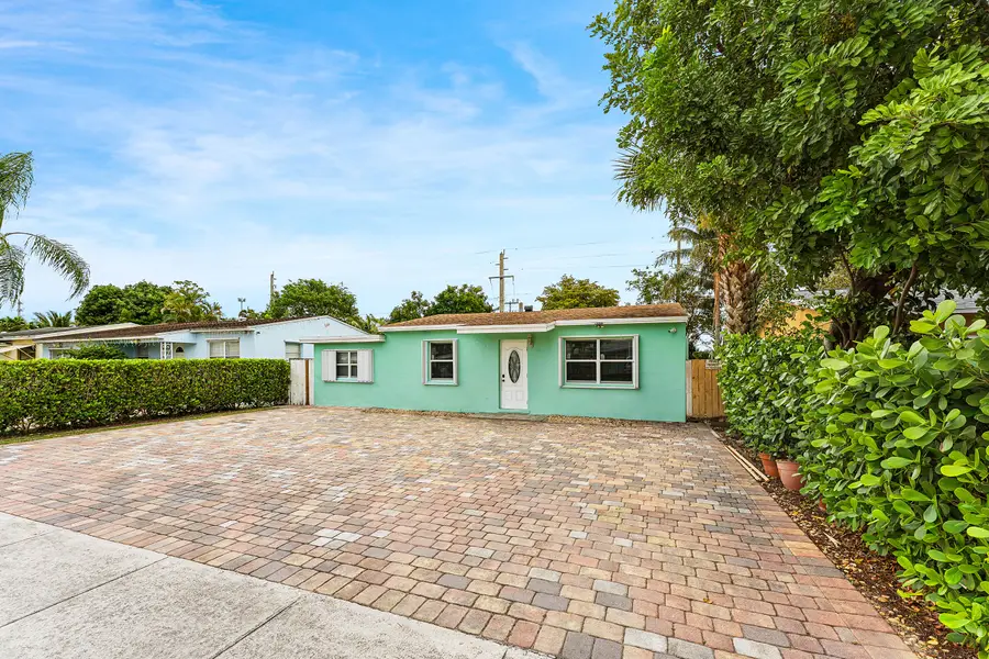 522 Jackson Avenue, Greenacres, FL 33463 - #2