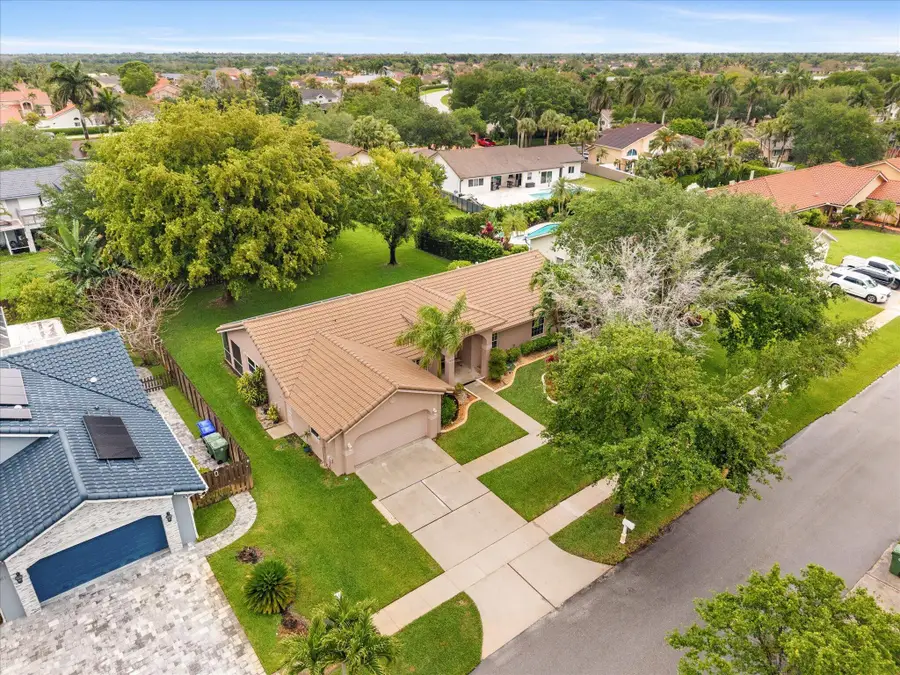 20301 NW 7th Street, Pembroke Pines, FL 33029 - #3