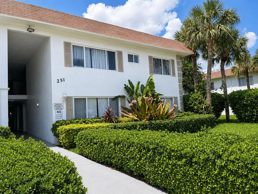 251 SE 6th Avenue #4, Pompano Beach, FL 33060 - #3