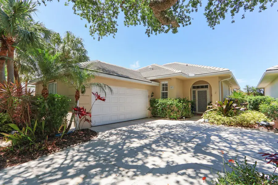 1071 Bedford Avenue, Palm Beach Gardens, FL 33403 - #2