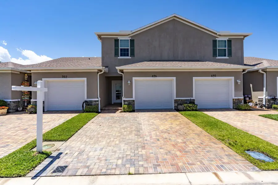 696 NE Waters Edge Lane, Port Saint Lucie, FL 34983 - #3