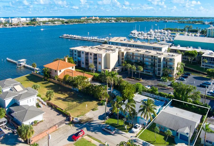 69 S 18th Ave S, Lake Worth Beach, FL 33460 - #2