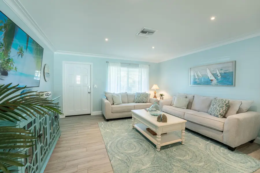 69 S 18th Ave S, Lake Worth Beach, FL 33460 - #3