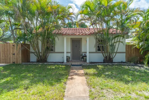 820 SW 18th Court, Fort Lauderdale, FL 33315