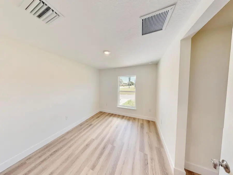 2710 Avenue Avenue E, Fort Pierce, FL 34947 - #3