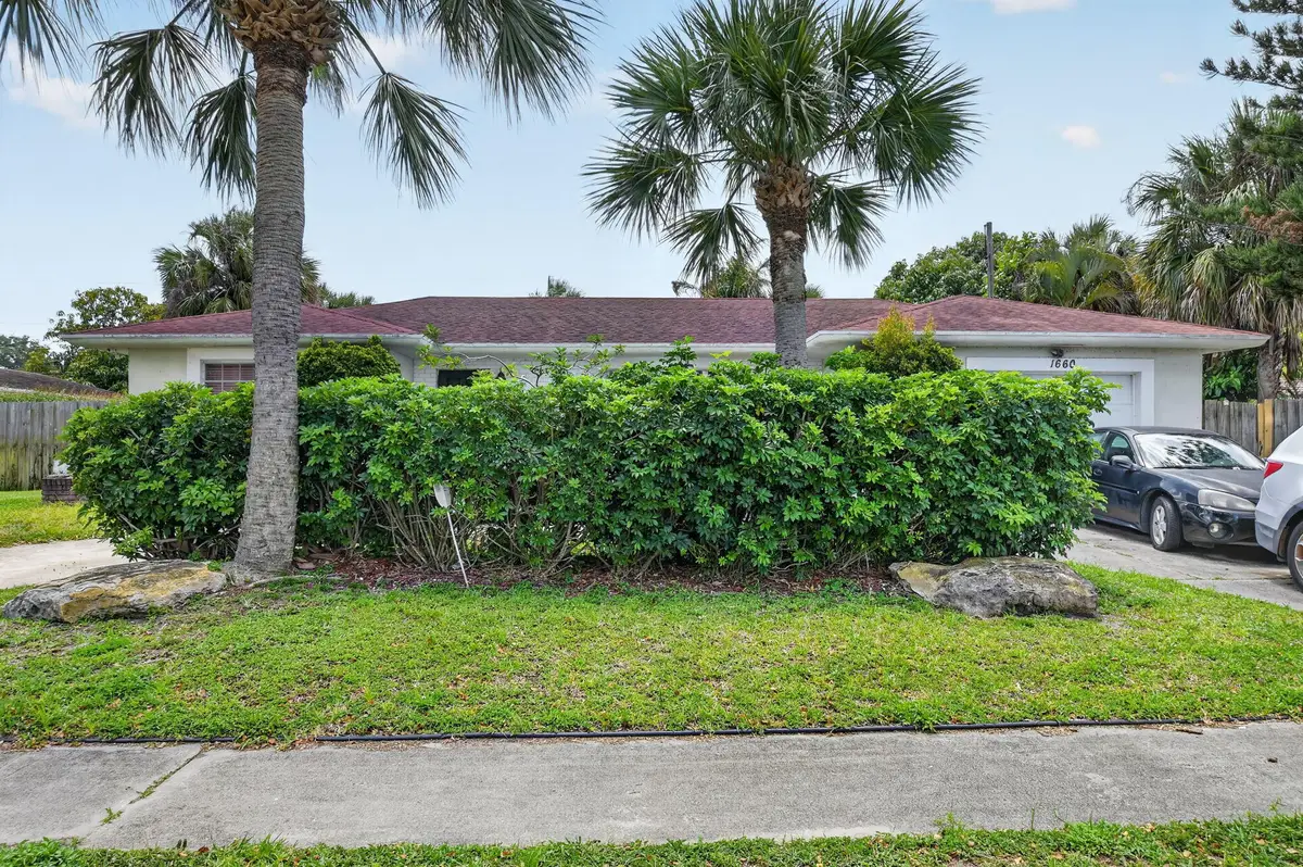 1660 40th Street, West Palm Beach, FL 33407 - #1