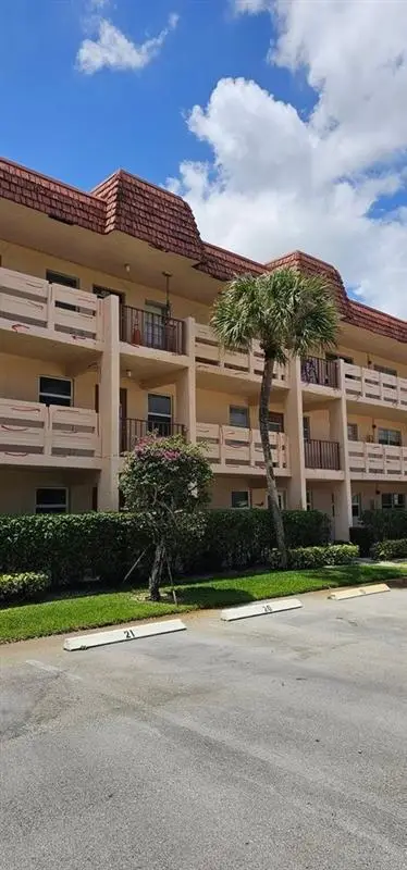 14721 Bonaire Boulevard #309, Delray Beach, FL 33446