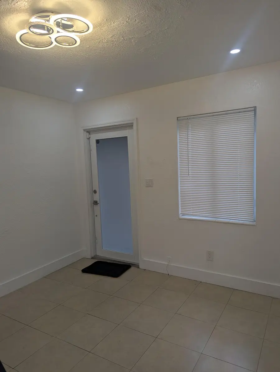 2209 NW 6th Street #1, Fort Lauderdale, FL 33311 - #3
