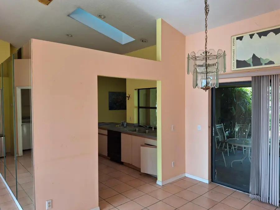 5000 NW Erskin Terrace, Port Saint Lucie, FL 34983 - #2