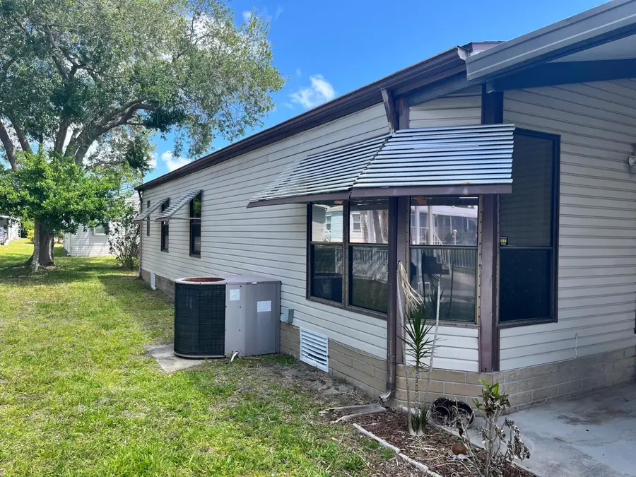 240 Mangrove Bay Place, Fort Pierce, FL 34982 - #2